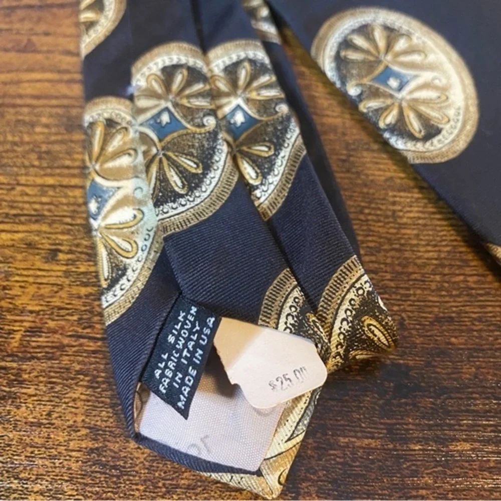 Vintage Christian Dior 100% Silk‎ Navy Gold Medallion Tie NEW 58.5”